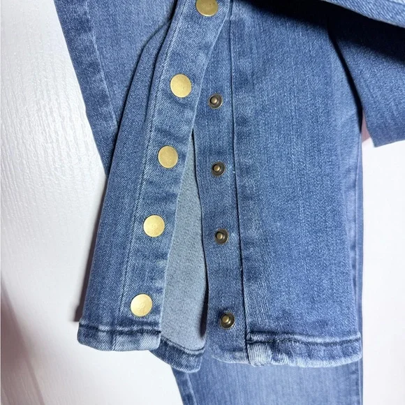 🤠🎀GUESS Women's Boot Cut Jeans in Classic Blue - Picture 5 of 10